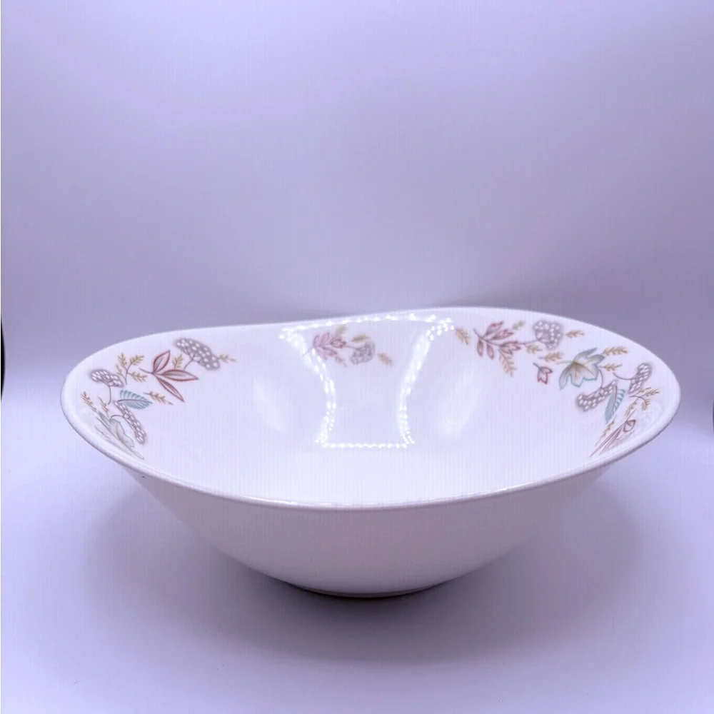 Universal Potteries Fascination Park Avenue Serving Bowl shape by Alf Robson